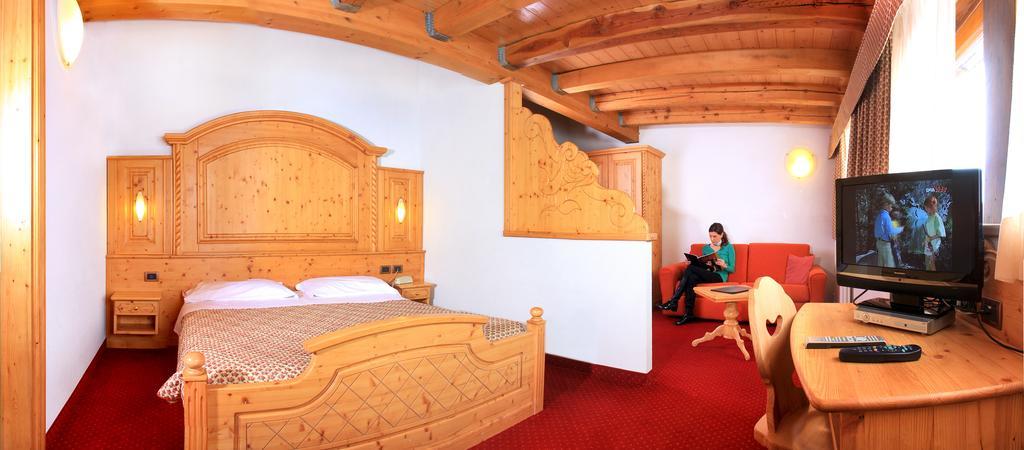 Sporting Hotel Passo del Tonale Exterior photo