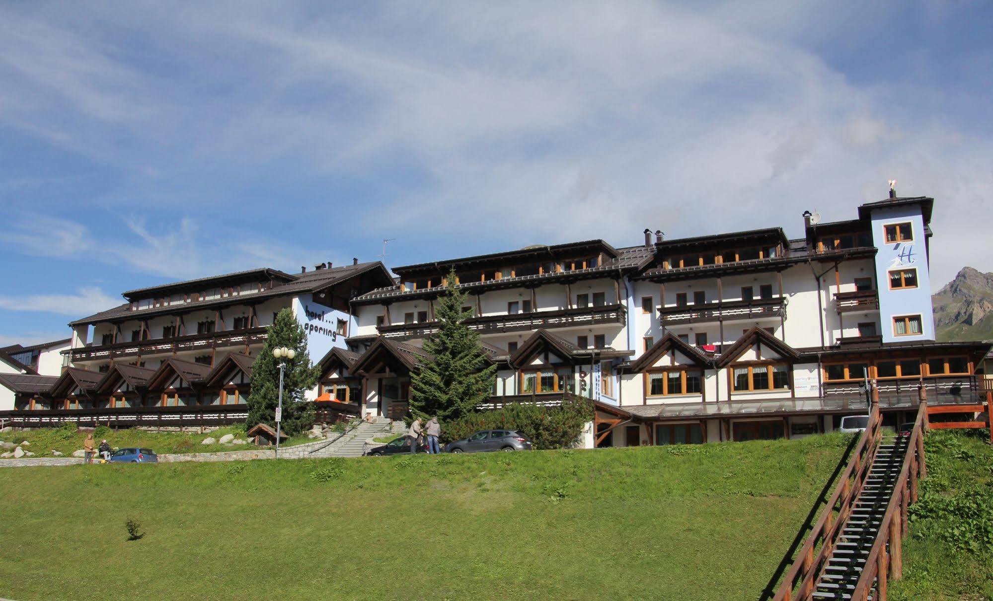 Sporting Hotel Passo del Tonale Exterior photo
